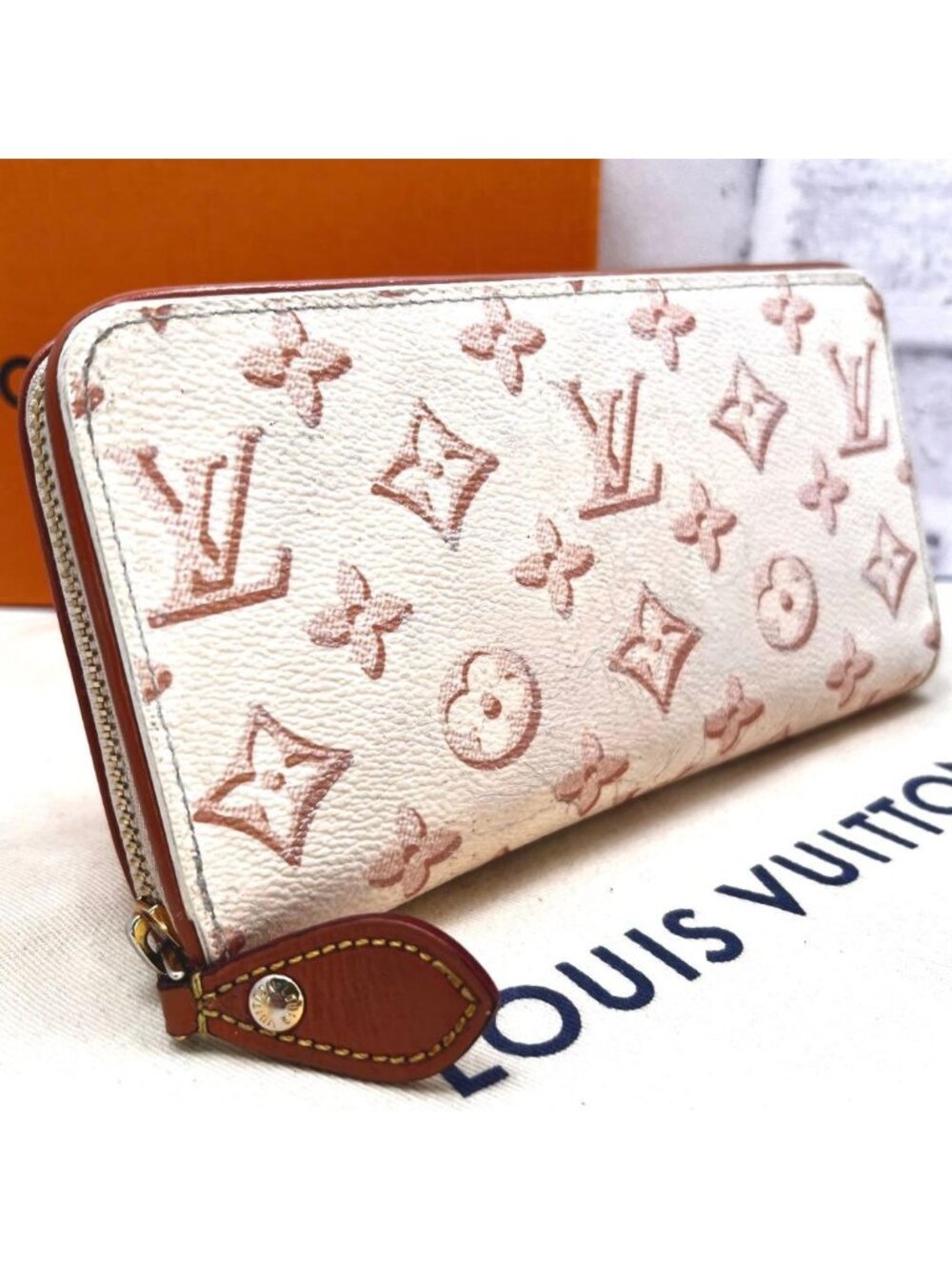Louis Vuitton Fall for You Monogram Dune Zippy Wallet